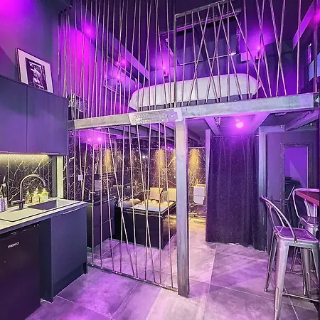 - Dayan 1 Apartment